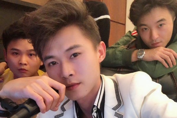 ��������˾�������۶���Ǯ ������һ��׬������