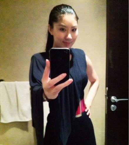 谢贤年轻时照片太帅 谢贤年轻女友照片大全