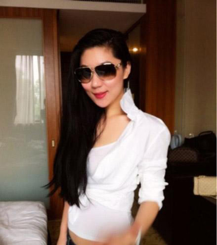 谢贤年轻时照片太帅 谢贤年轻女友照片大全