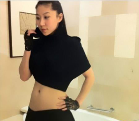 谢贤年轻时照片太帅 谢贤年轻女友照片大全