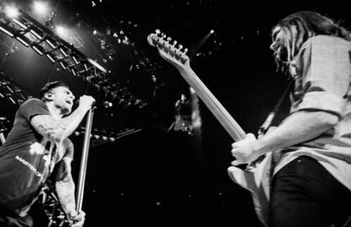 买了否冷这首歌叫什么 买了否冷是什么歌的歌词