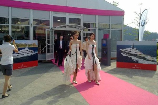 ����ʢ��Ů����Ϸ������˹���̡���ˮը����ʲô��˼