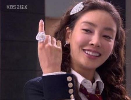 ��������Ȧ�����¼���Ů���� Ů������ɱ��������