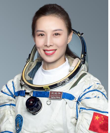 神舟十三号三名航天员简历