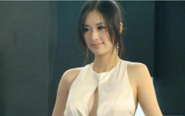 ��ģ�����������¼�ʼĩ ǰ�������ع���Ƭ