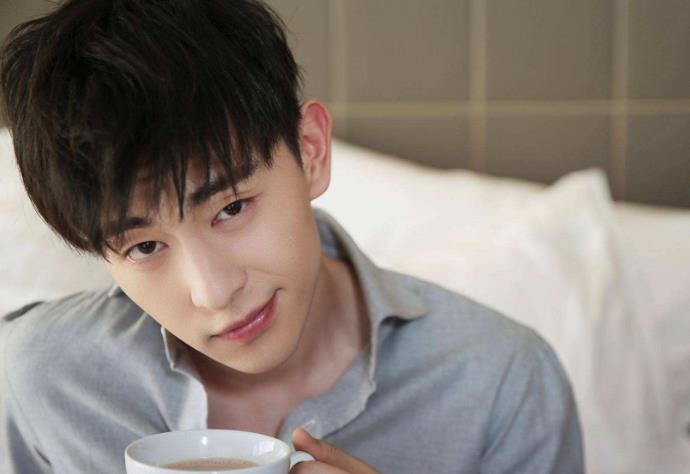 �𳿺͵���һ���ϲ�ͣʲô�� ���׽�����ʼĩ