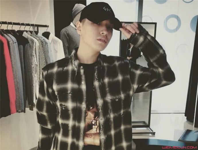 simon d�ĸ������ϱ��� simon dΪʲôûǮ
