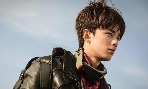 ���ڵ�Ů������˭?���ں�˭�������