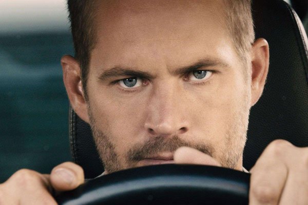 保罗沃克车祸事件 23秒挣扎视频车载录像让人揪心