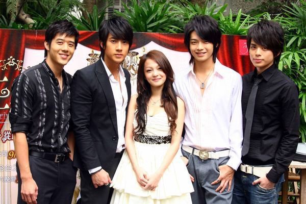 ���غ����׾�����ʲô Ϊ��������ȫ�µ�·��