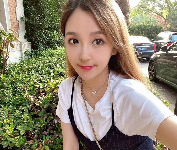 Ӣ�����˷���rita���� С��ɣ���߲���һ������