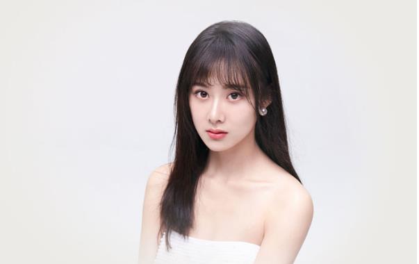 �����µĸ������ϼ�� �����µ�Ӱ�Ӿ���Ʒ