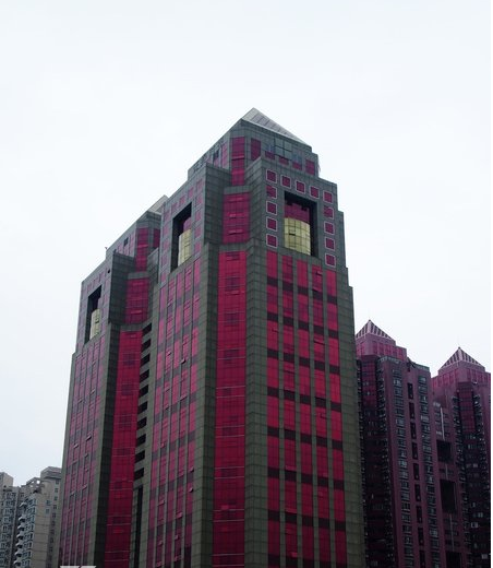 深圳中银大厦灵异事件 中银大厦为什么是红色的