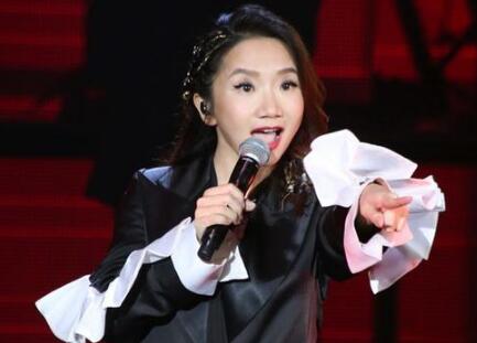 ʮ�����˾Ÿ�������һ�׸� �����վ�Ө�ĸ������������վ������