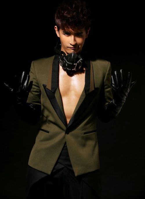 至上励合成员张远资料老婆 歌唱实力不容小觑