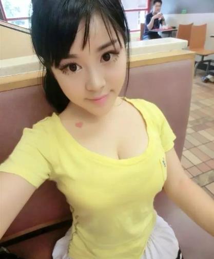 中国排名前十的网红 这些清纯宅男女神