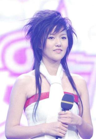 谭维维是第几届超女 谭维维出道时的超女
