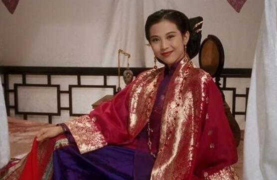 九品芝麻官如烟扮演者 是蔡少芬扮演的