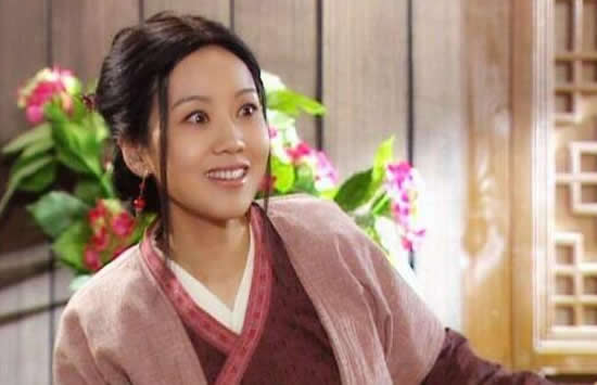 闫妮的个人资料的丈夫谁 闫妮哪部作品出道的