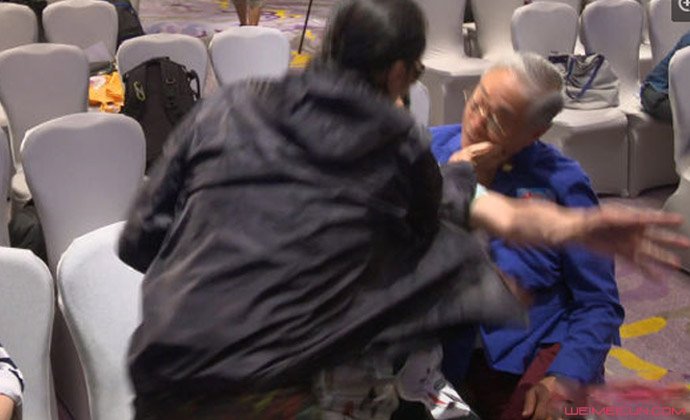 谢贤打曾江为啥不还手 还原掌掴事件真相