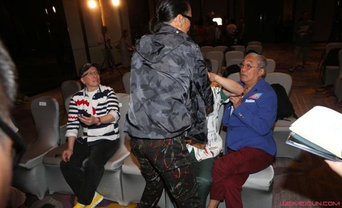 谢贤打曾江为啥不还手 还原掌掴事件真相