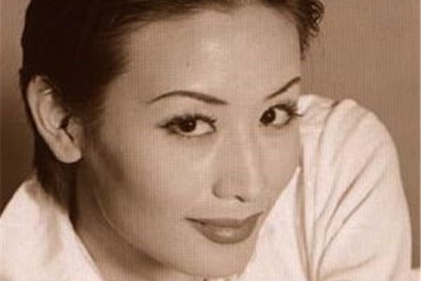 模特包海青出家的原因 包海青是胡兵的初恋