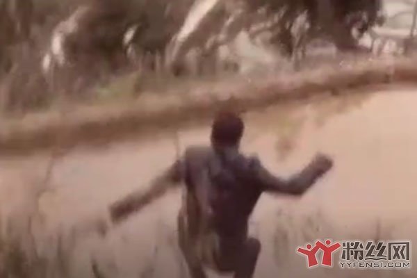 ���μ�˭���� ���μ������Ǹ�������˭