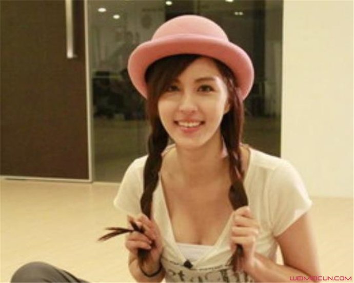 魏蔓个人资料整容了吗 天使脸孔让人着迷