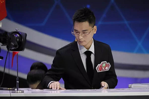 ��ǿ���������������� ��ǿ����������һ��˭