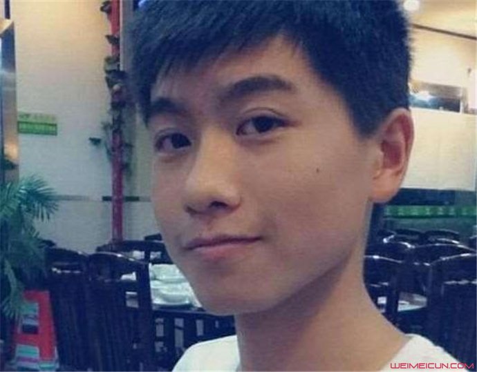 曾挚长大后照片是他本人吗 有名气的一个小童星