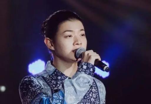 霍尊的父亲母亲是谁 霍尊和陈露的事情