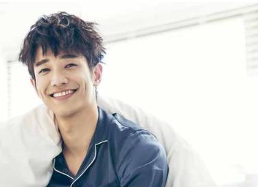 �Ϻ��õĸ������ϼ�� �Ϻ��õ�������˭