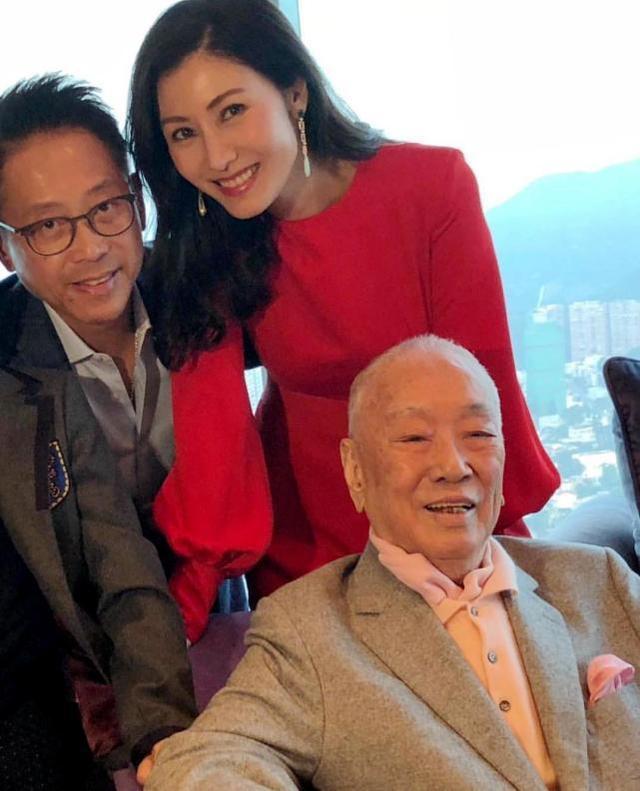 许世勋夫人刘秀桦资料照片 许世勋总共有几个儿子