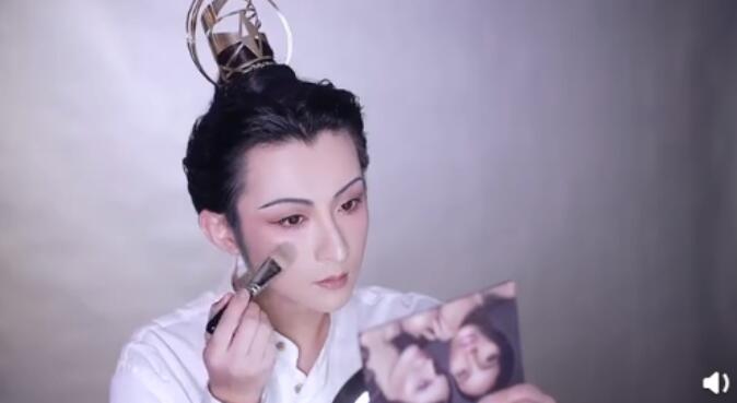 ������cosС����˭ �����˸������ϼ��