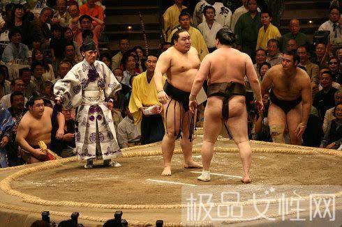 �ձ����˳������͹��˻�˭���� ������Ϊʲô����˻�