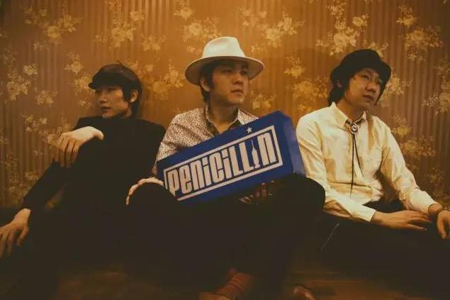 ����school�ư��¼� ���ֶӵľưɽ�ʲôschool