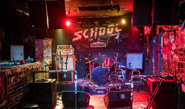 ����school�ư��¼� ���ֶӵľưɽ�ʲôschool