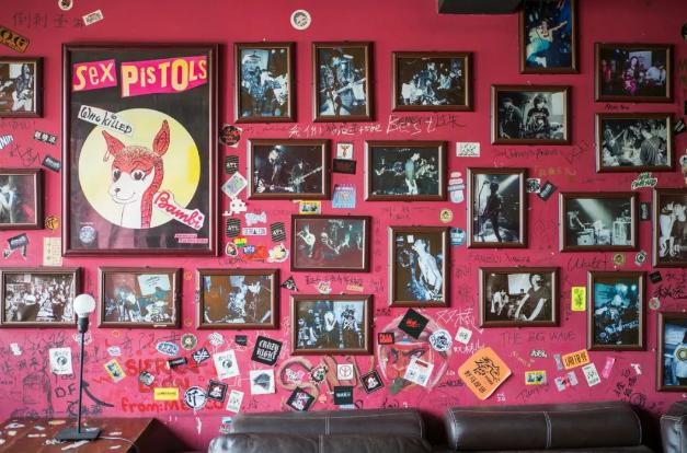 ����school�ư��¼� ���ֶӵľưɽ�ʲôschool