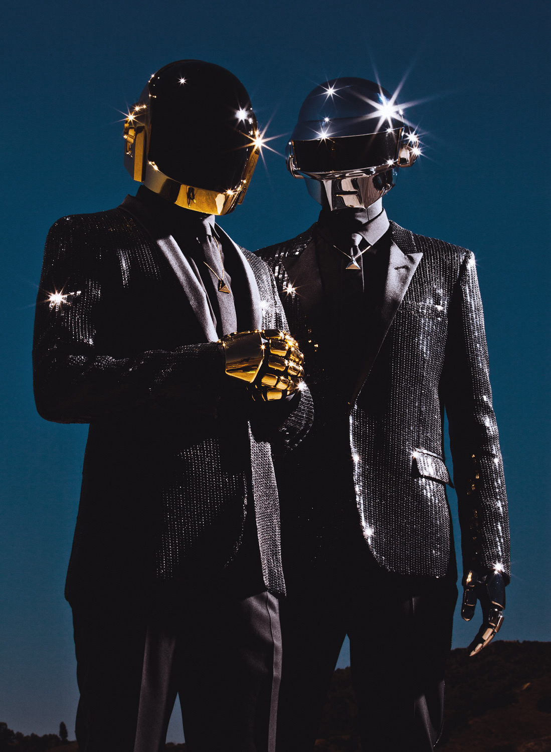 Daft Punk（蠢朋克乐队）为什么解散 成员摘下头盔真实面目照片