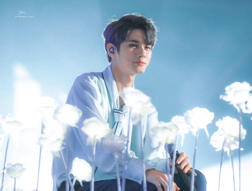 Ϊʲô��ʥ�v�з���?��ʥ�v����Ů������˭