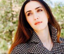 詹妮佛库里奇为什么胸大 年轻时候的身材照片