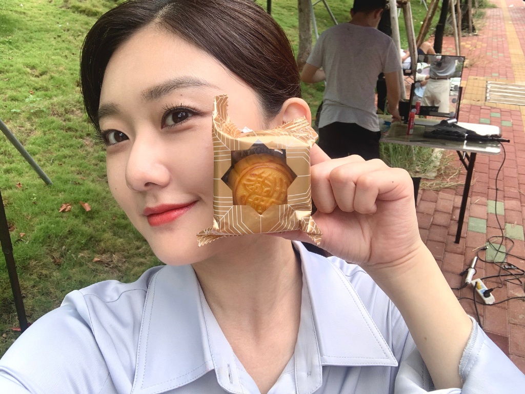 Ԭ�����Ǽ��д�ý�Ĺɶ��� ������¶˼���ú���Ա���