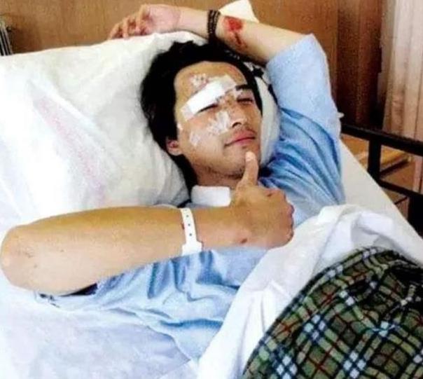 �������ǰ��Ƭ����˧��ͼƬ ��������¼�ʼĩ