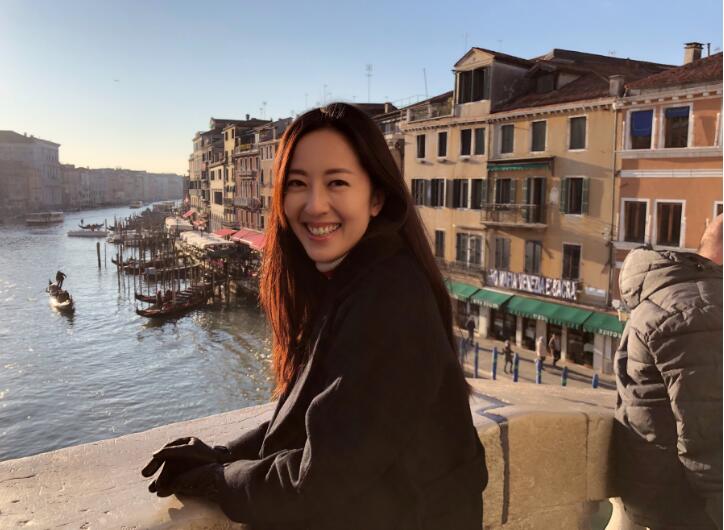 ��ʫӽ����ʫ�϶Ա��� ��Ϊʲô����Ϊ������Ů��