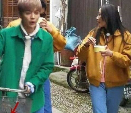 ¹�ϵ����Ȱ�ǣ�ֹ������� ¹����Ů���ѻ��к���