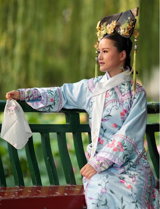 �����˱鲼�й�����Ȧ��� ����Ů�������ص���������