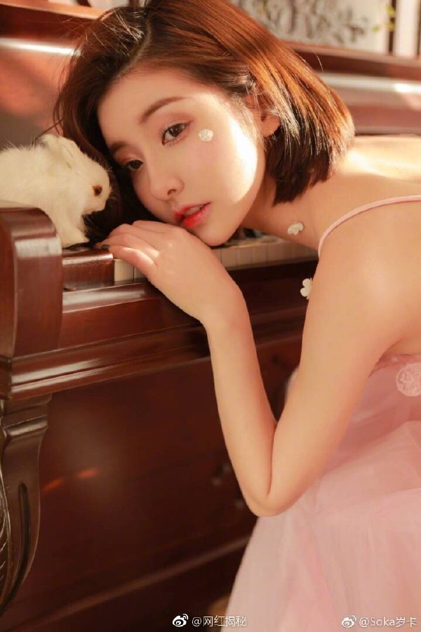 豆得儿不工作哪来的钱 豆得儿真人很瘦很黑照片