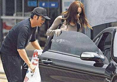 吴卓羲张馨予怎么认识的为什么分手 两人的床照都被张馨予曝光过