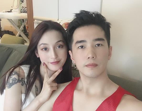 �ɶ�����ҽ������ �ɶ��ܸ������ϣ��ѻ��/��������/��ѧ���ĵģ�