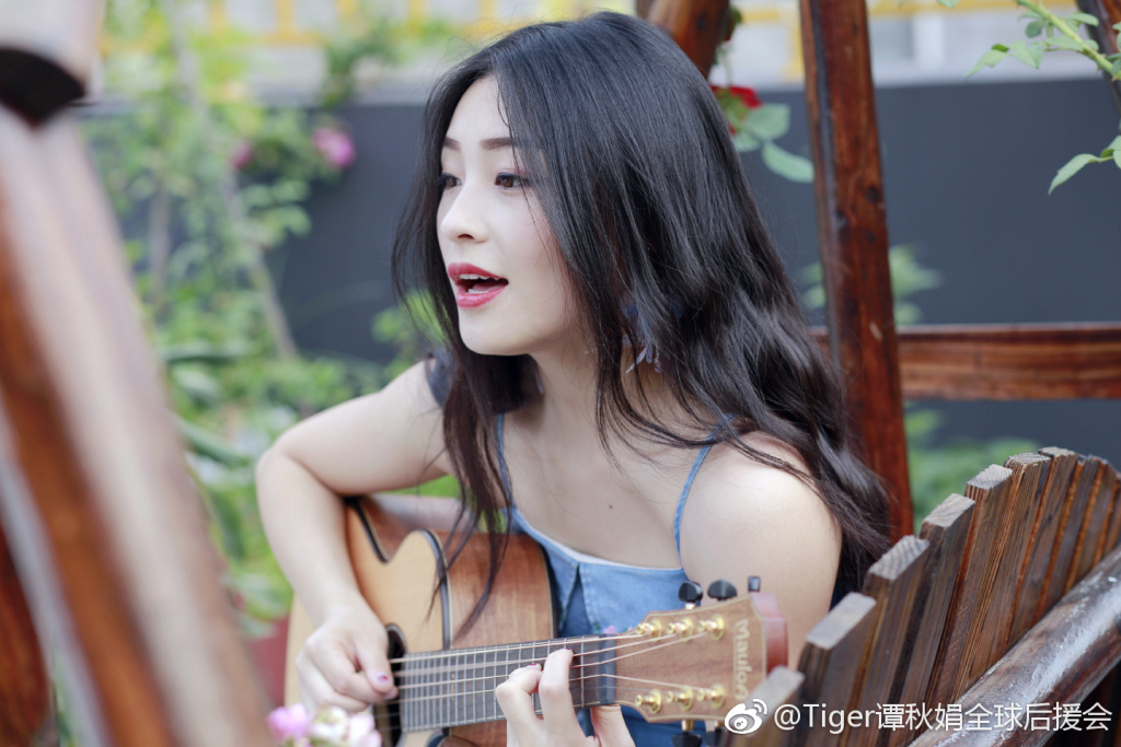 谭秋娟李健关系不正常 tiger谭秋娟很喜欢李健